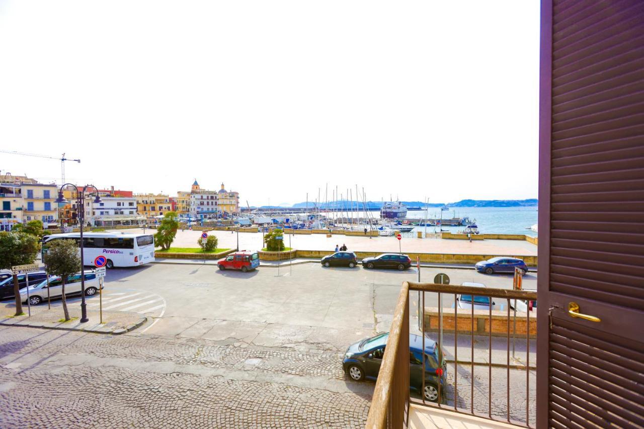 B&B Piazza A Mare Pozzuoli Buitenkant foto